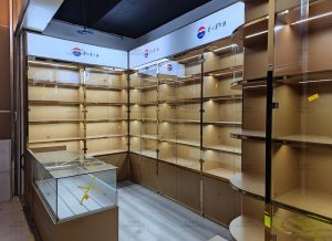 烟酒店展柜制作工厂,烟酒店烤漆展柜制作案例展示